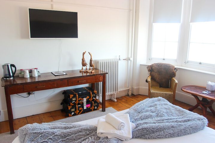 Room 17 of 46