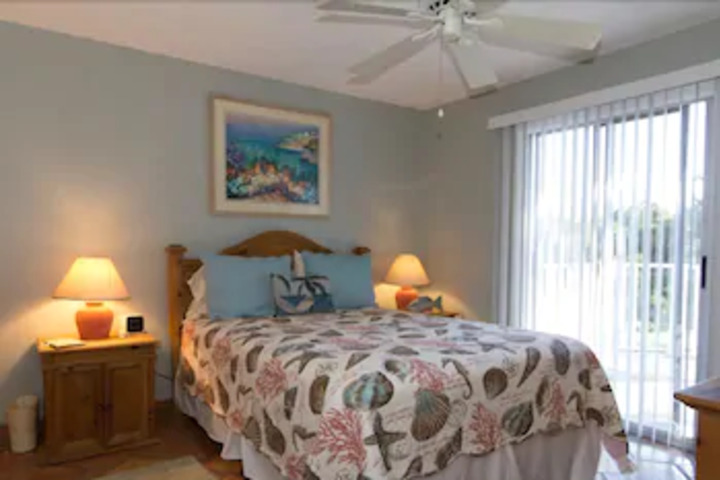 Room 4 of 5