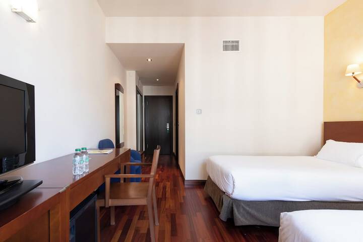 Room 17 of 59
