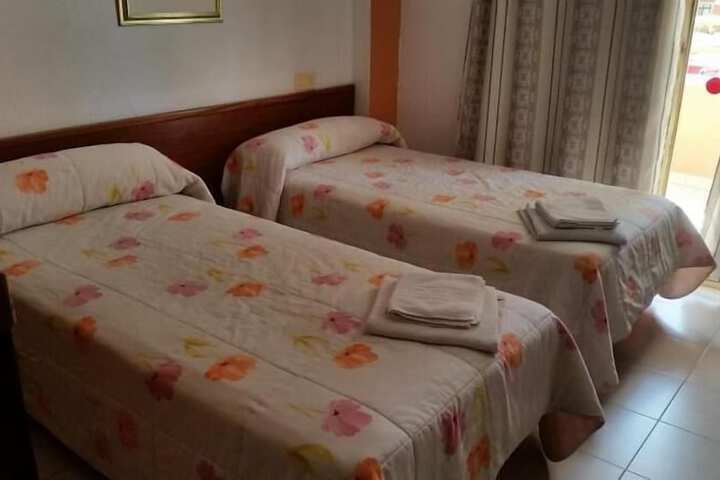 Room 4 of 59