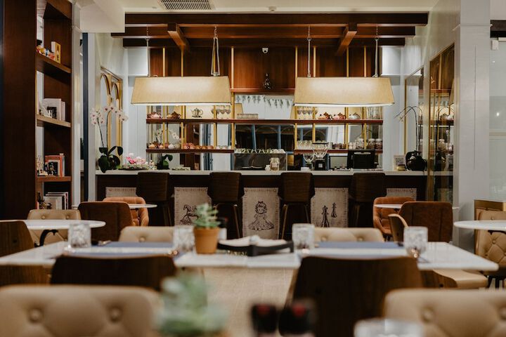 Dining 84 of 118