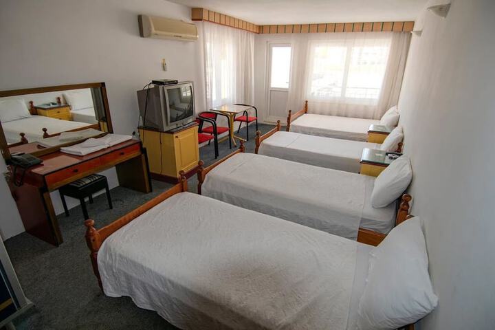 Room 2 of 11
