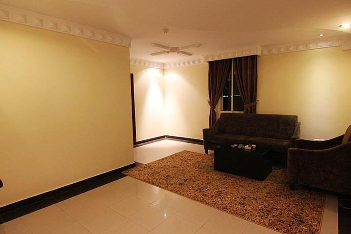 Room 2 of 5