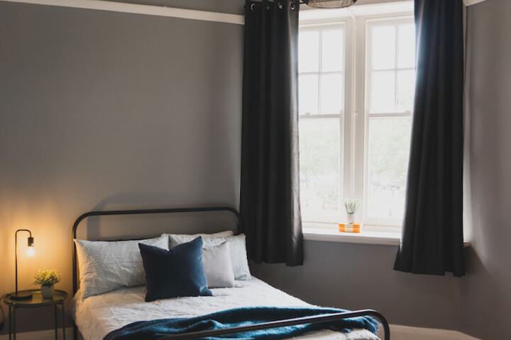 Room 5 of 35