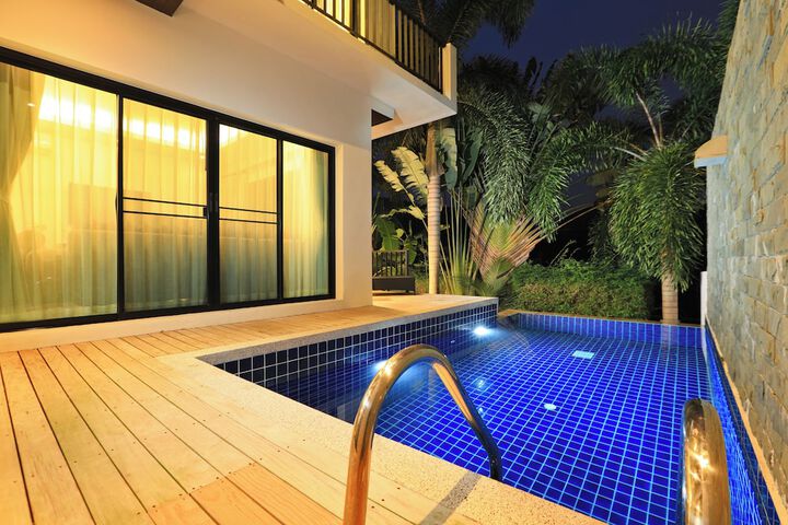 Pool Hotel