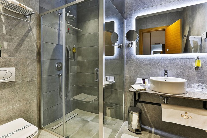 Room 47 of 70
