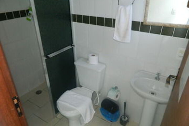 Room 3 of 90