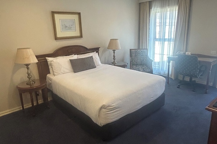 Room 17 of 66