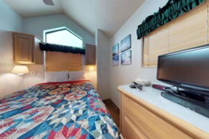 Room 35 of 39