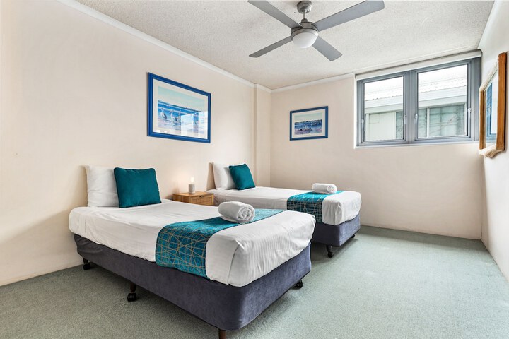 Room 16 of 168