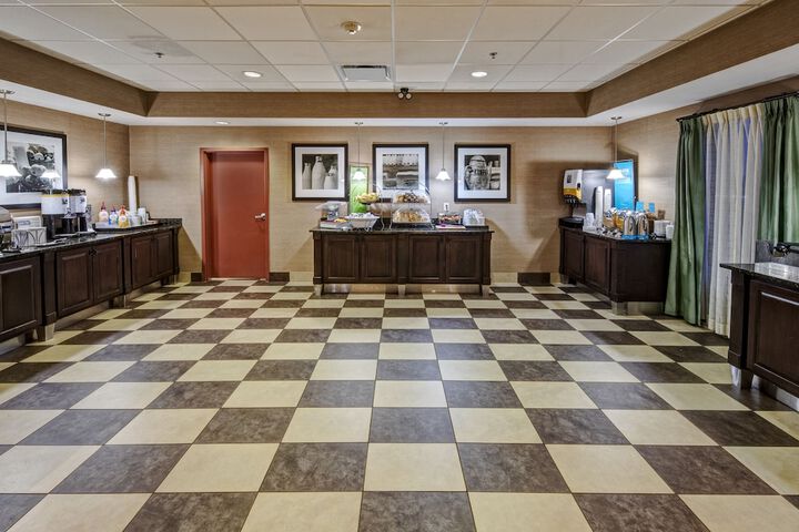 Breakfast area