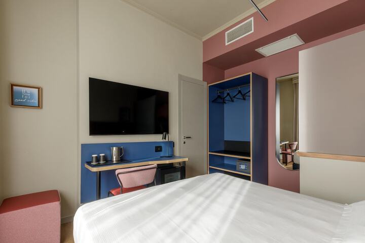 Room 70 of 188