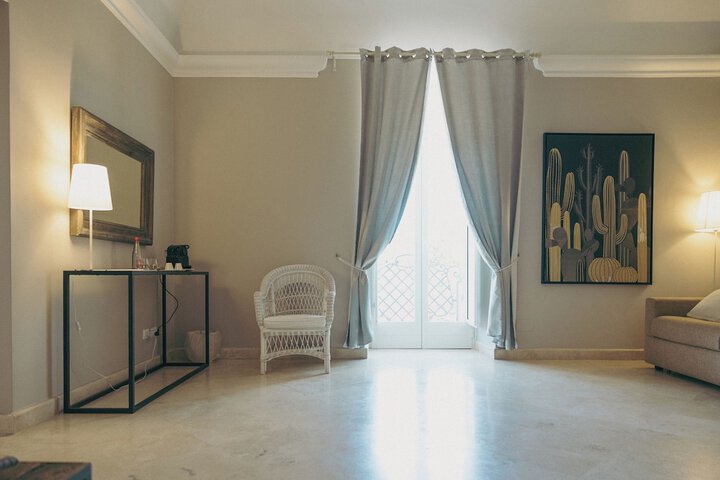 Room 44 of 85