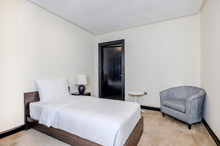 Room 35 of 218
