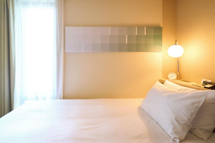 Room 16 of 127