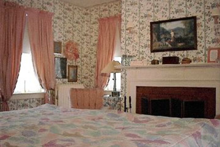Room 9 of 39