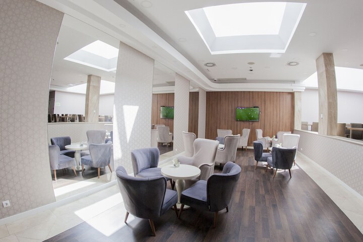 Hotel Lobby