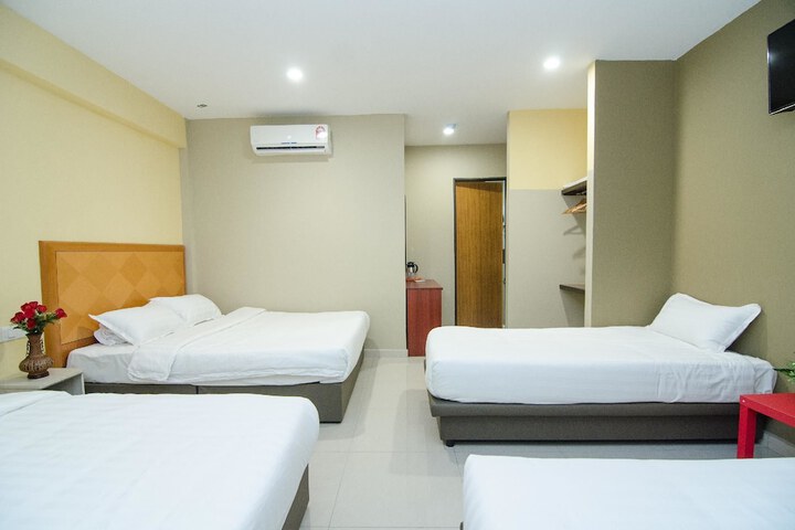 Room 26 of 39