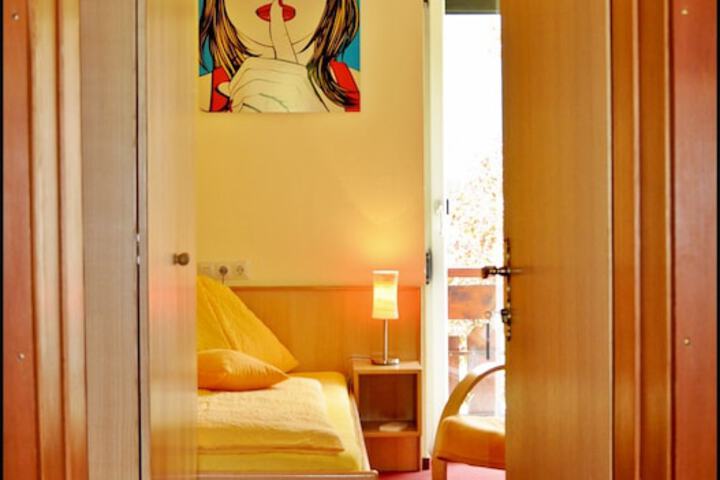 Room 8 of 53