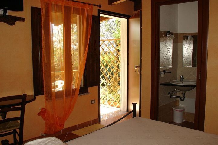 Photo 4