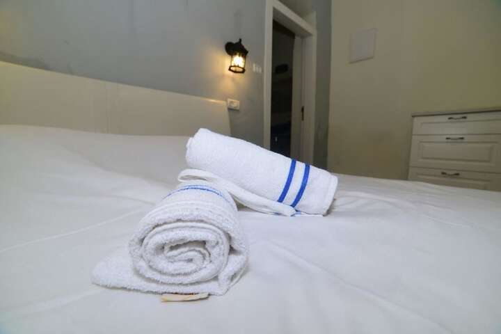Room 20 of 28