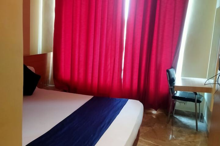 Room 12 of 23