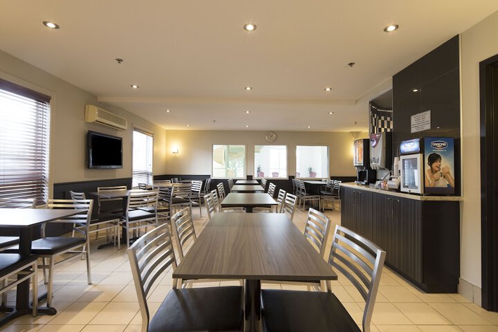 Breakfast/Coffee Service 43 of 55