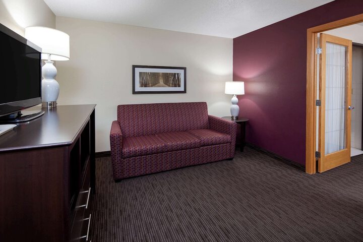 1 King Bed Second Floor No Elevator (6 of 13)