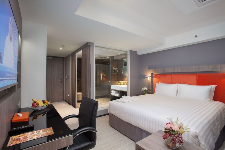 Room 16 of 61
