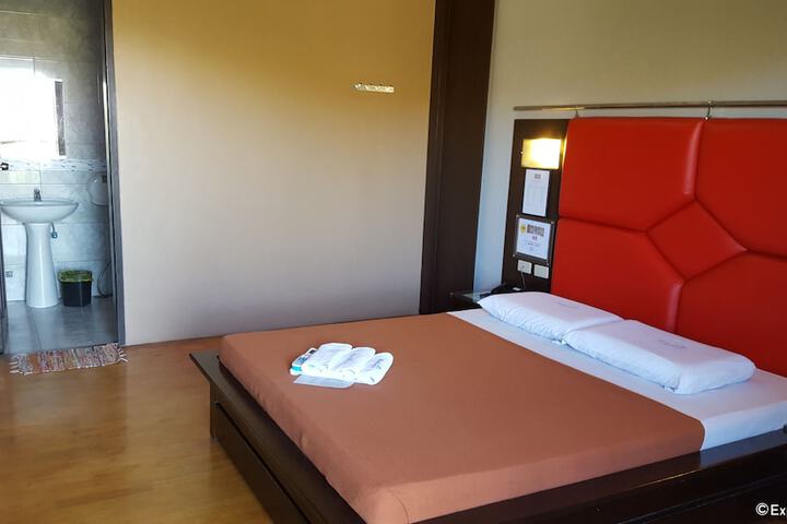 Room 17 of 45