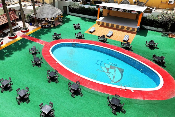 Pool Photo
