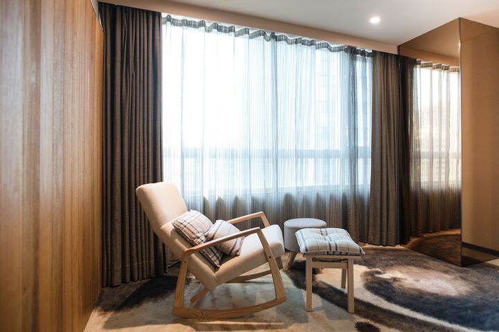 Room 32 of 64