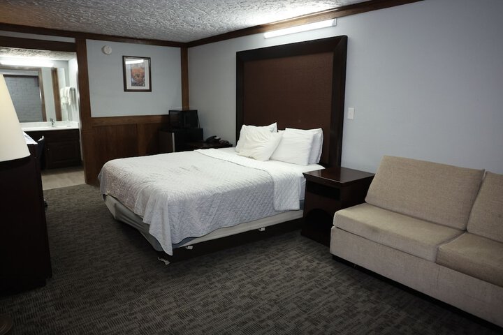 Rittiman Inn &  Suites in San Antonio, TX
