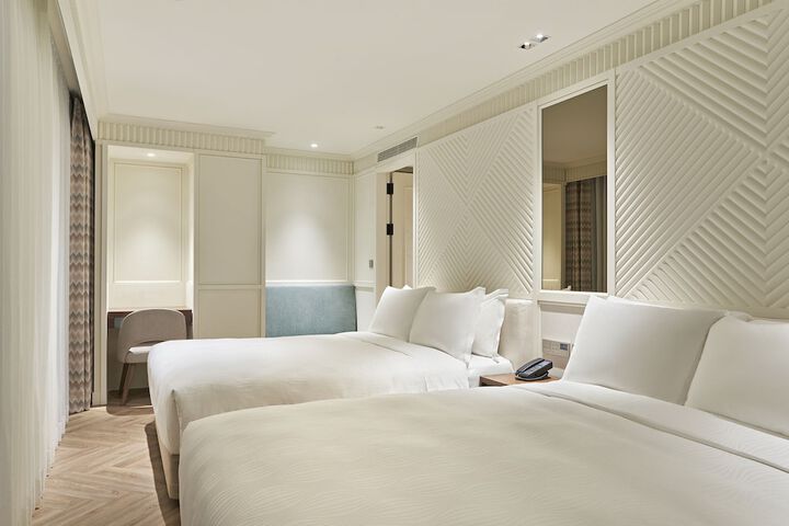 Room 41 of 86