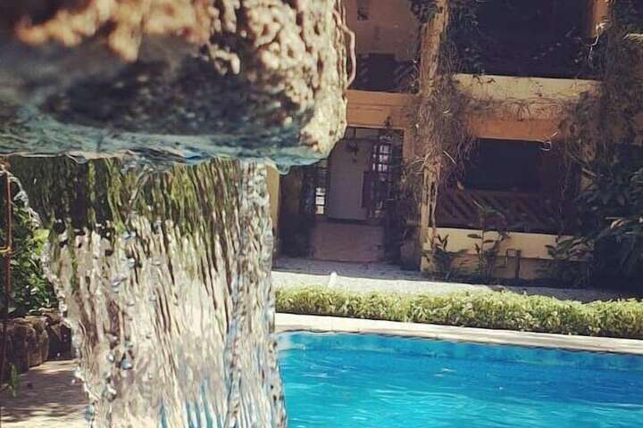 Pools & Facilities