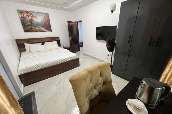 Room 8 of 55