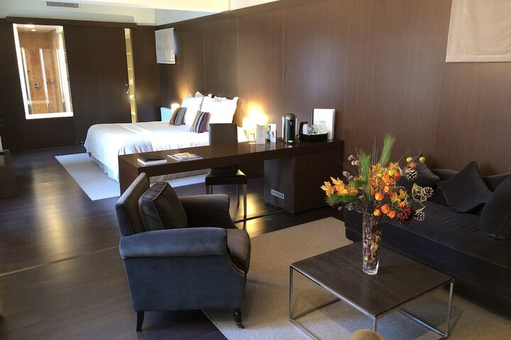 Room 8 of 49