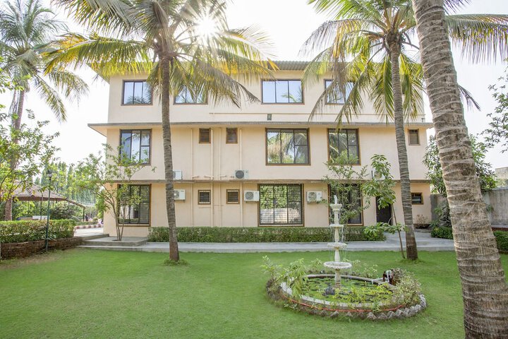 Hotel 74 of 86