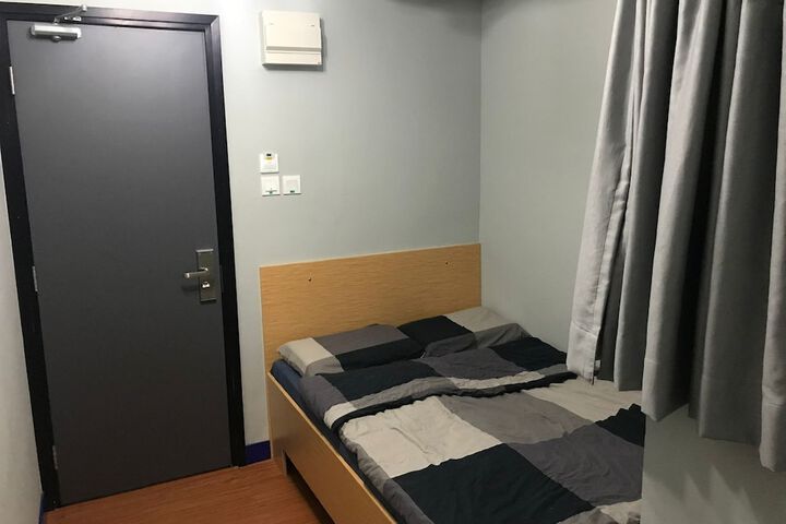 Room 15 of 78
