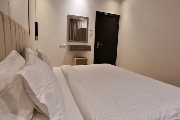 Room 7 of 57
