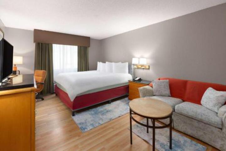 Room 10 of 46