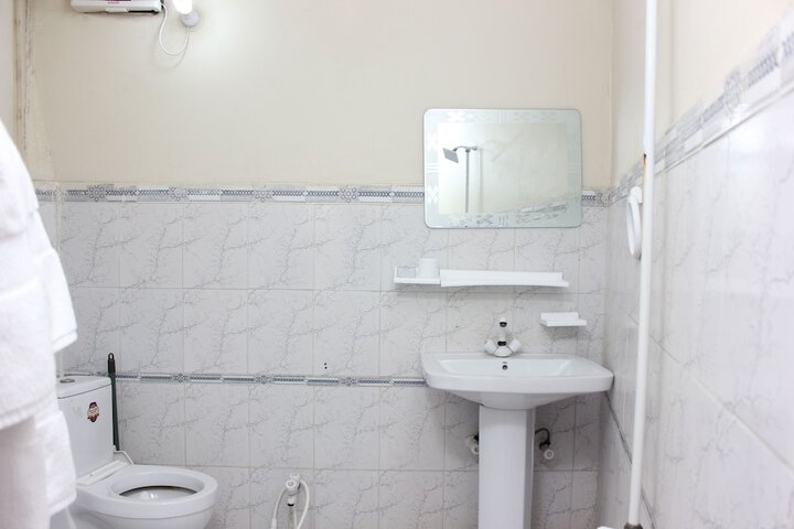 Room 29 of 33