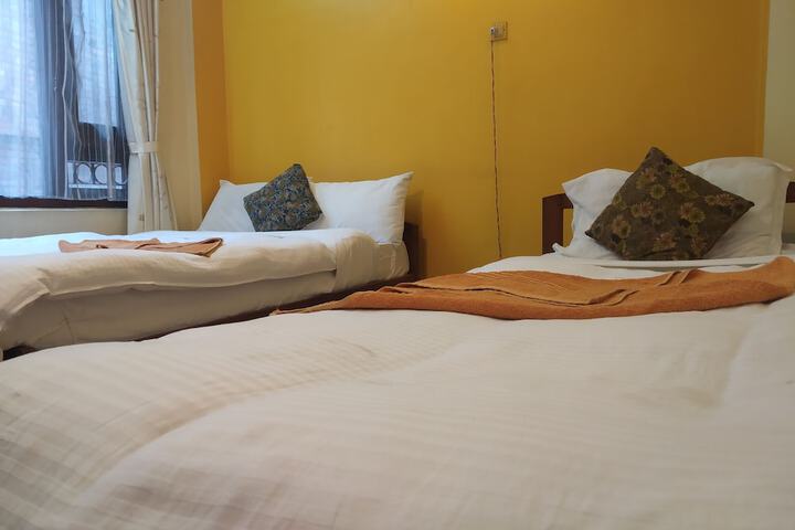 Room 9 of 36