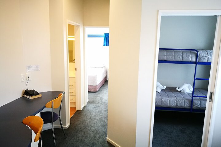 Room 18 of 63