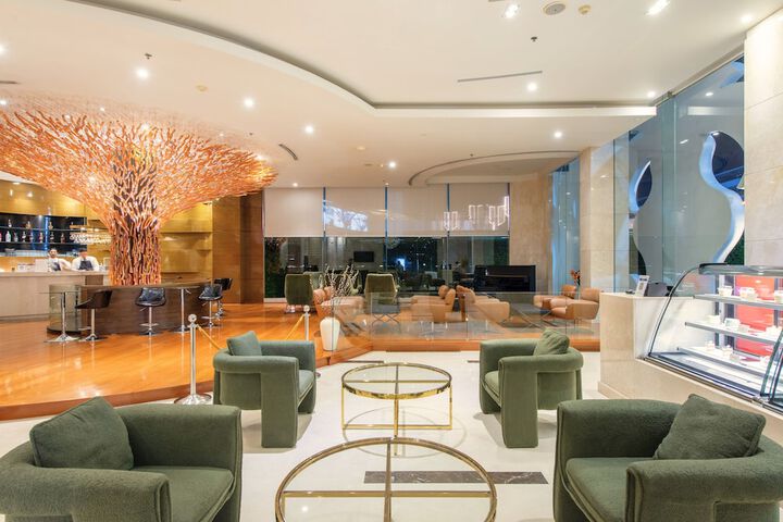 Guest Lobby