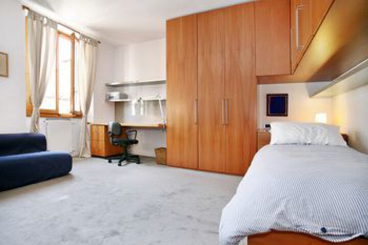 Room 21 of 66