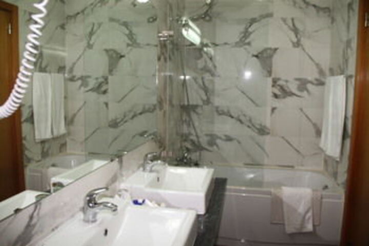 Room 3 of 22
