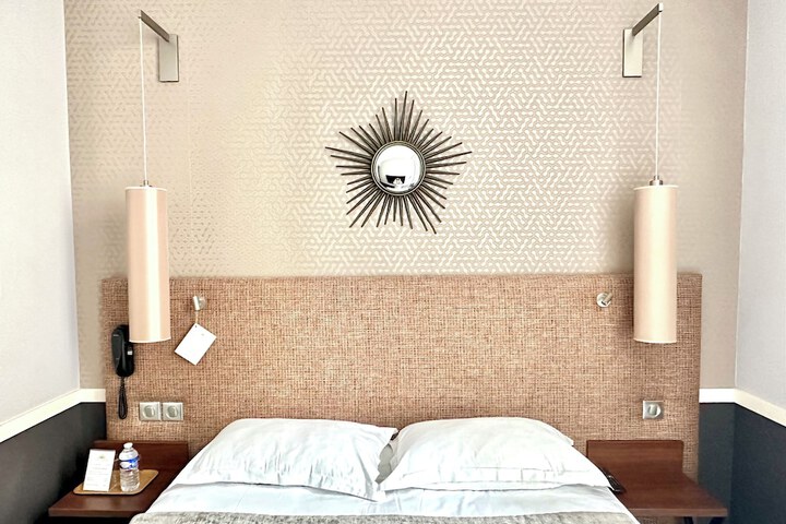 Room 10 of 53