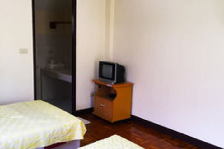 Room 22 of 42