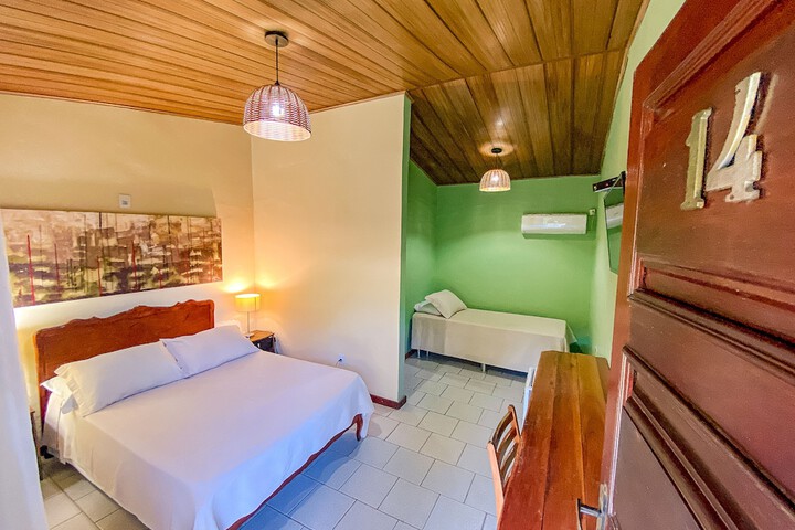 Room 9 of 49